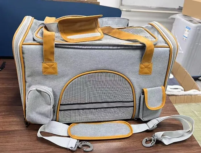 Cat, Dog Carrier – Fits Pets Up to 18 lbs, Anti-Collapse Design, Multiple Storage Pockets, Escape-Proof Zippers, Cozy Pad, Cat Carrier Soft 18x11x11 Inches
