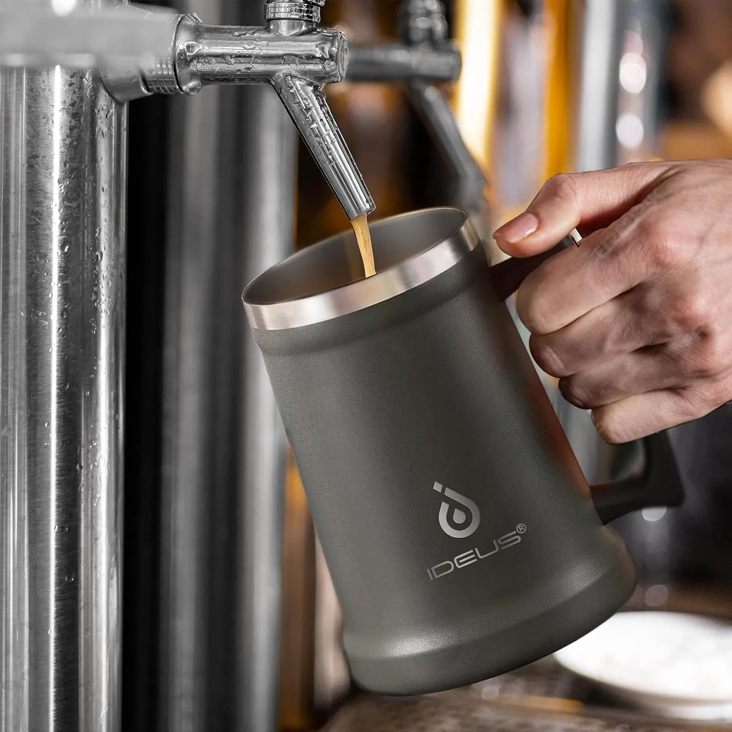 Ideus Insulated Beer Stein, 24/32oz Stainless Steel Double Walled Beer Mug Giant Bar Drinkware Metal Beer Cup with Big Grip Handle (24oz (710ml), Grey)