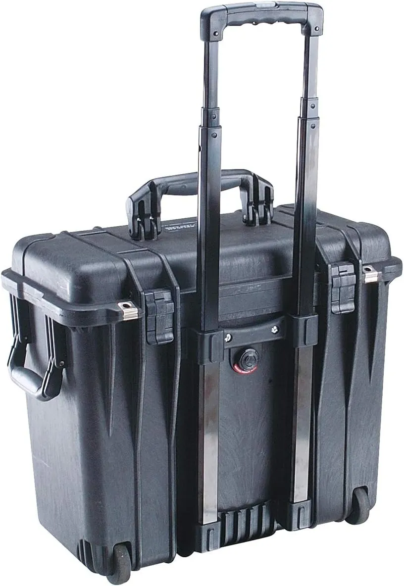 Pelican 1440 Camera Case With Foam (Black)