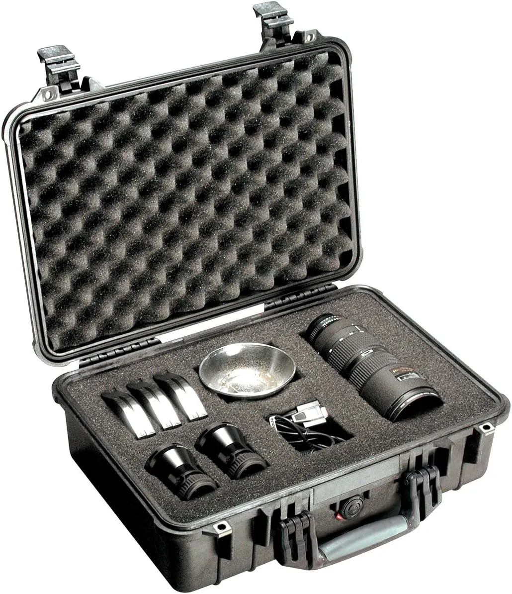 Pelican 1500 Camera Case With Foam (Desert Tan)