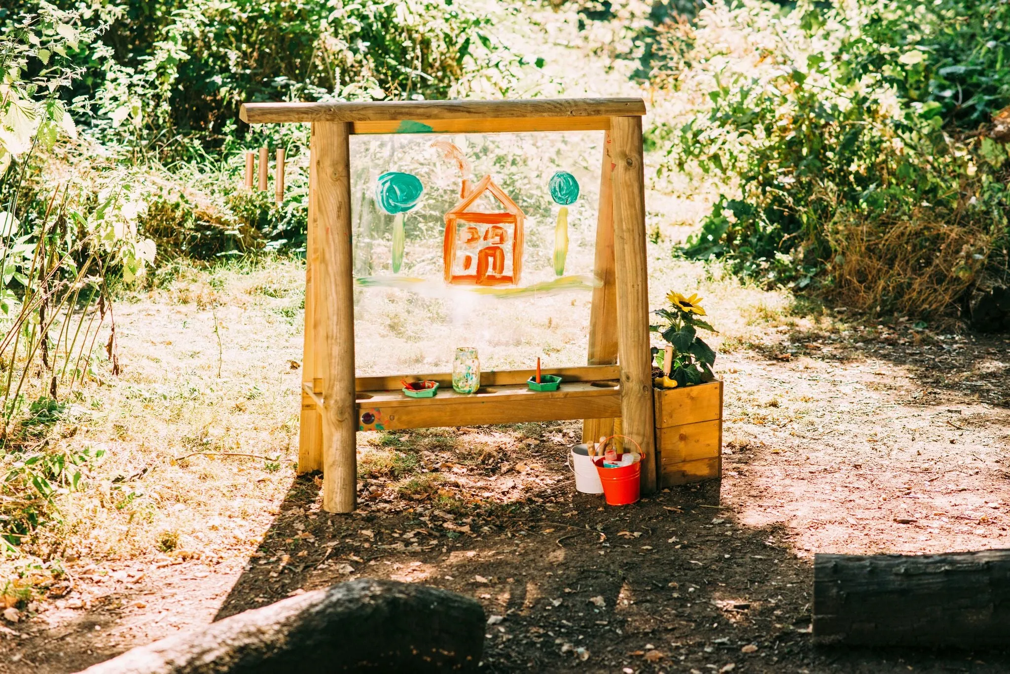 Plum Discovery Wood Create and Paint Easel