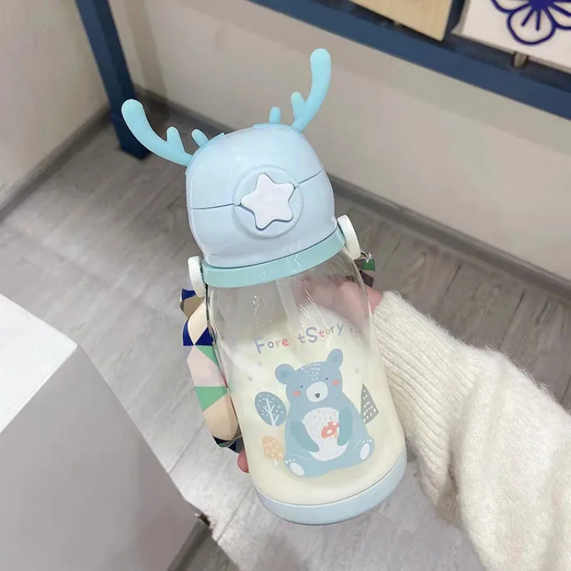 Premium Kids Antler Straw Water Bottle – Large Capacity, High-Quality Plastic, Leak-Proof Design, Cute Deer-Inspired Look, Ideal for Summer Hydration, Durable & Easy to Carry Children's Bottle