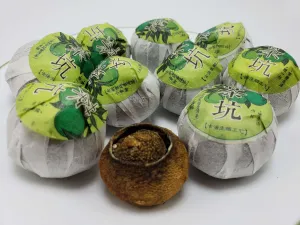 Pu'er Fermented Tea Inside Green Mandarin Orange (ripe Pu'er tea)