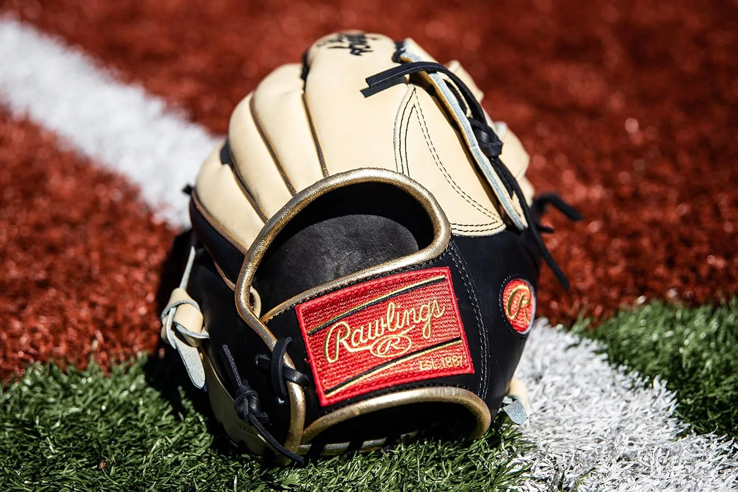 Rawlings | Heart of The Hide Baseball Glove | R2G & Contour Fit Models | Advanced Break-in | Sizes 11.5" - 12.75" | Multiple Styles