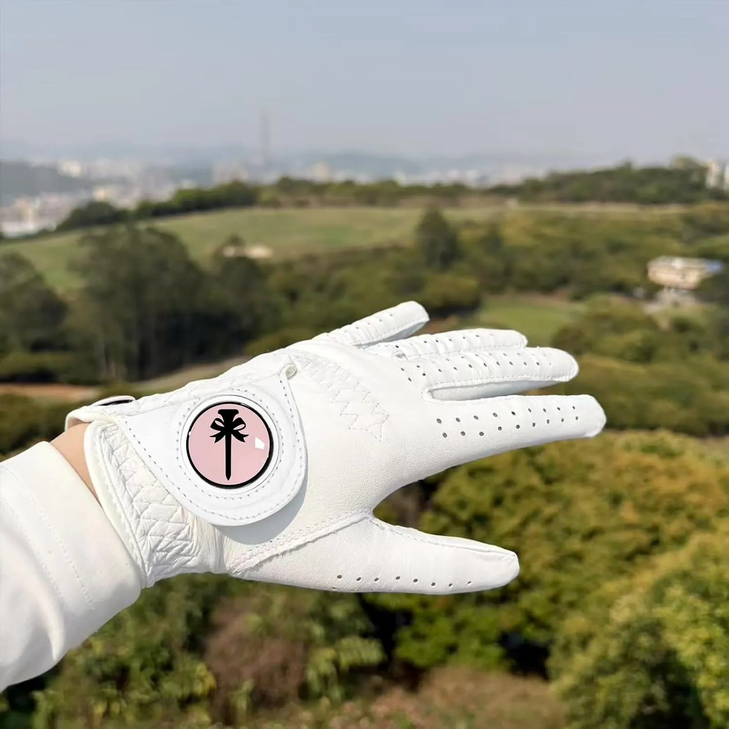 Swig Sip Womens Cabretta Leather Golf Glove Left Hand All-Weather Breathable Design with Ball Marker Ladies Golf Gloves for Training & Golfing