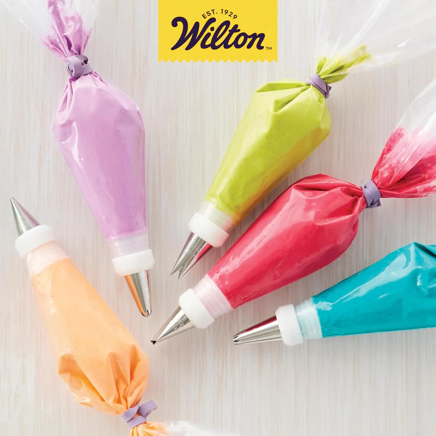 Wilton Disposable Decorating Bags for Piping Icing & Cake Decorating, Perfect for Baking Creations, 100-Count, Packaging May Vary